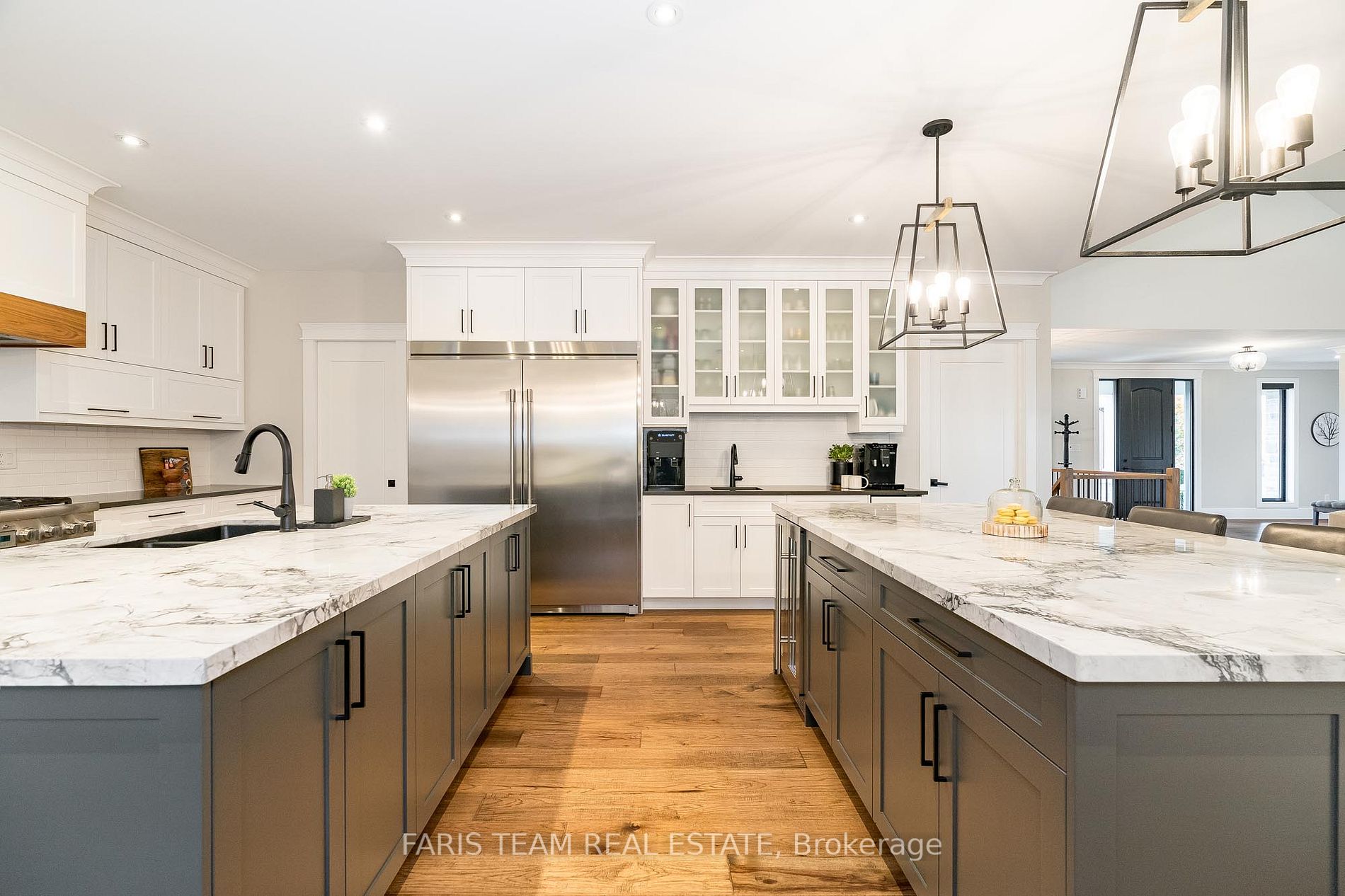 22 Lloyd Cook Dr W