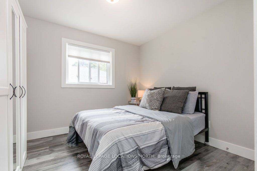 1 Timberland Cres