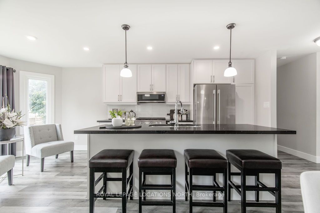 1 Timberland Cres