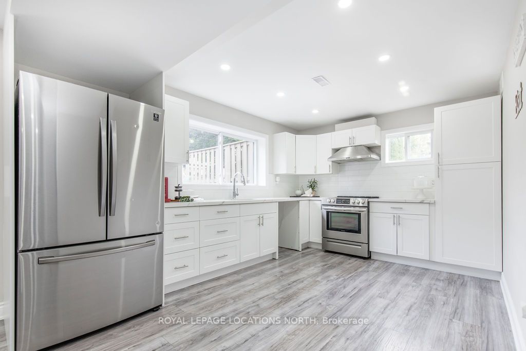 1 Timberland Cres