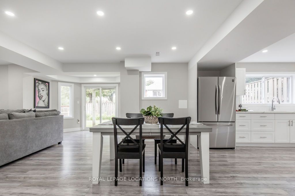 1 Timberland Cres