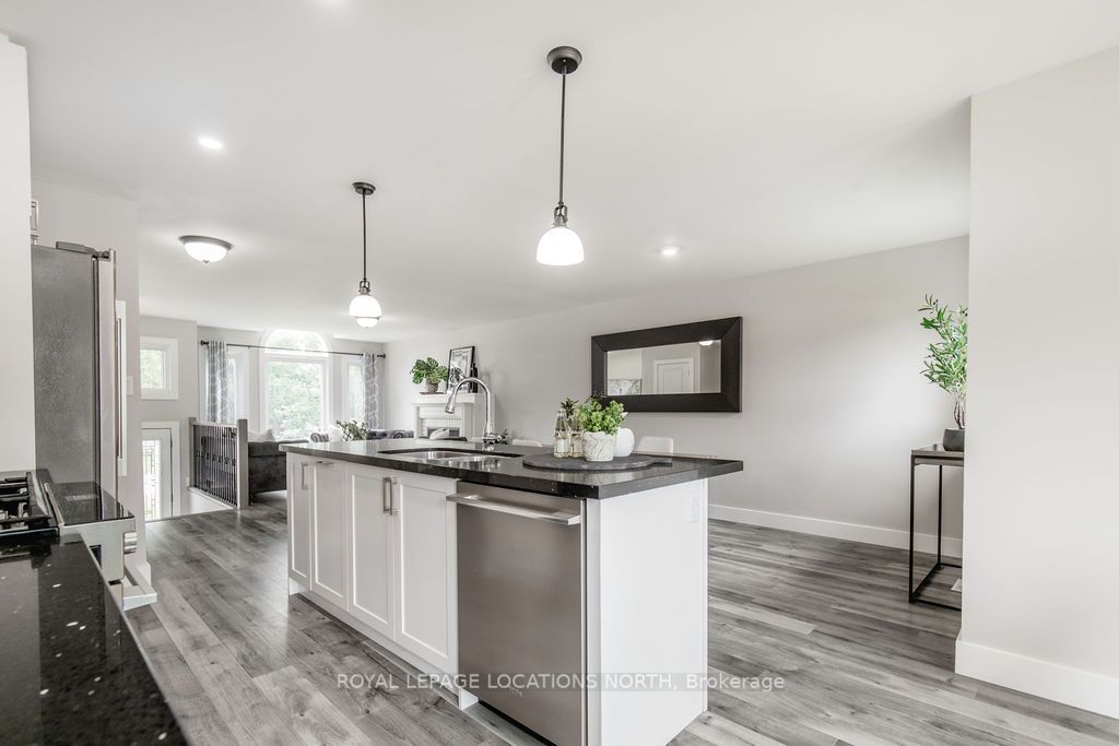 1 Timberland Cres
