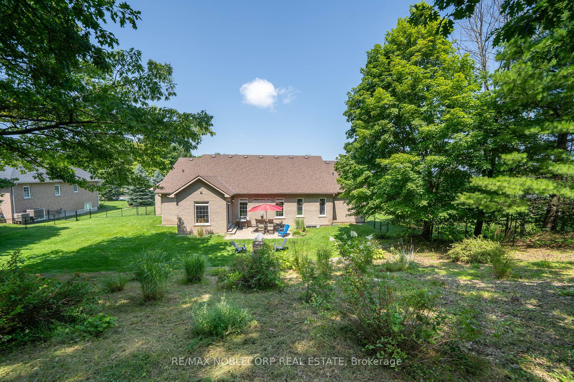 48 Glenhuron Drive