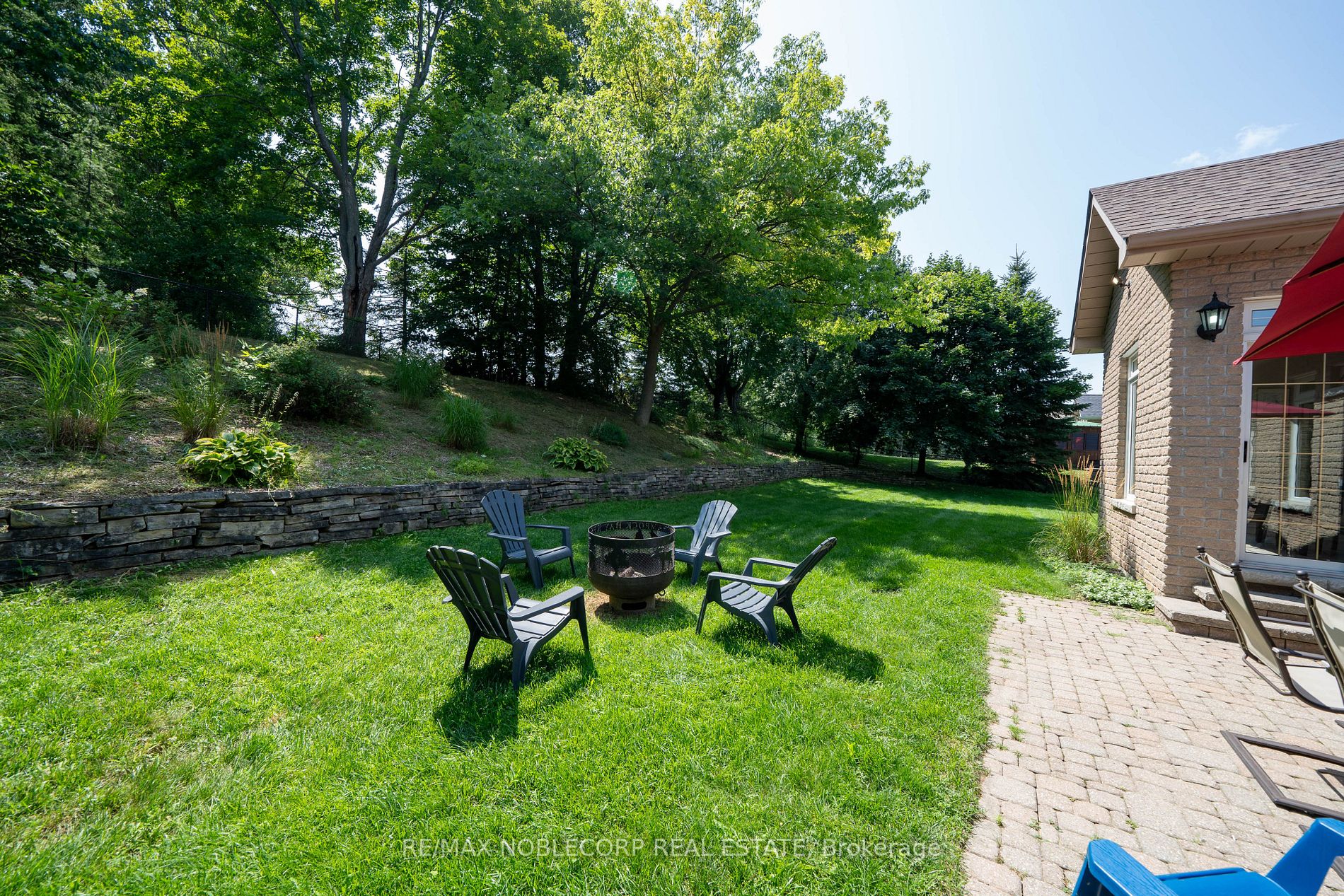 48 Glenhuron Drive