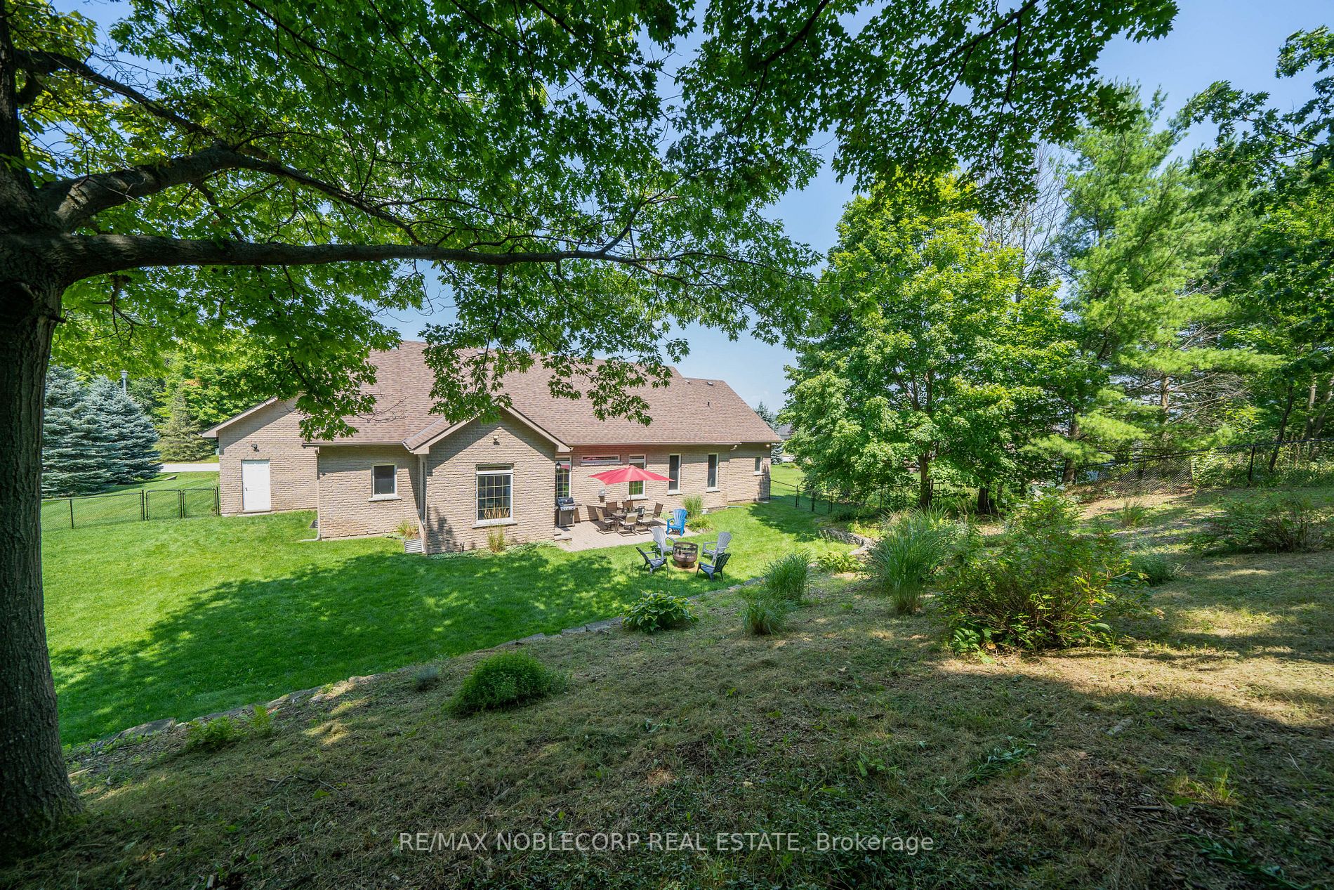 48 Glenhuron Drive