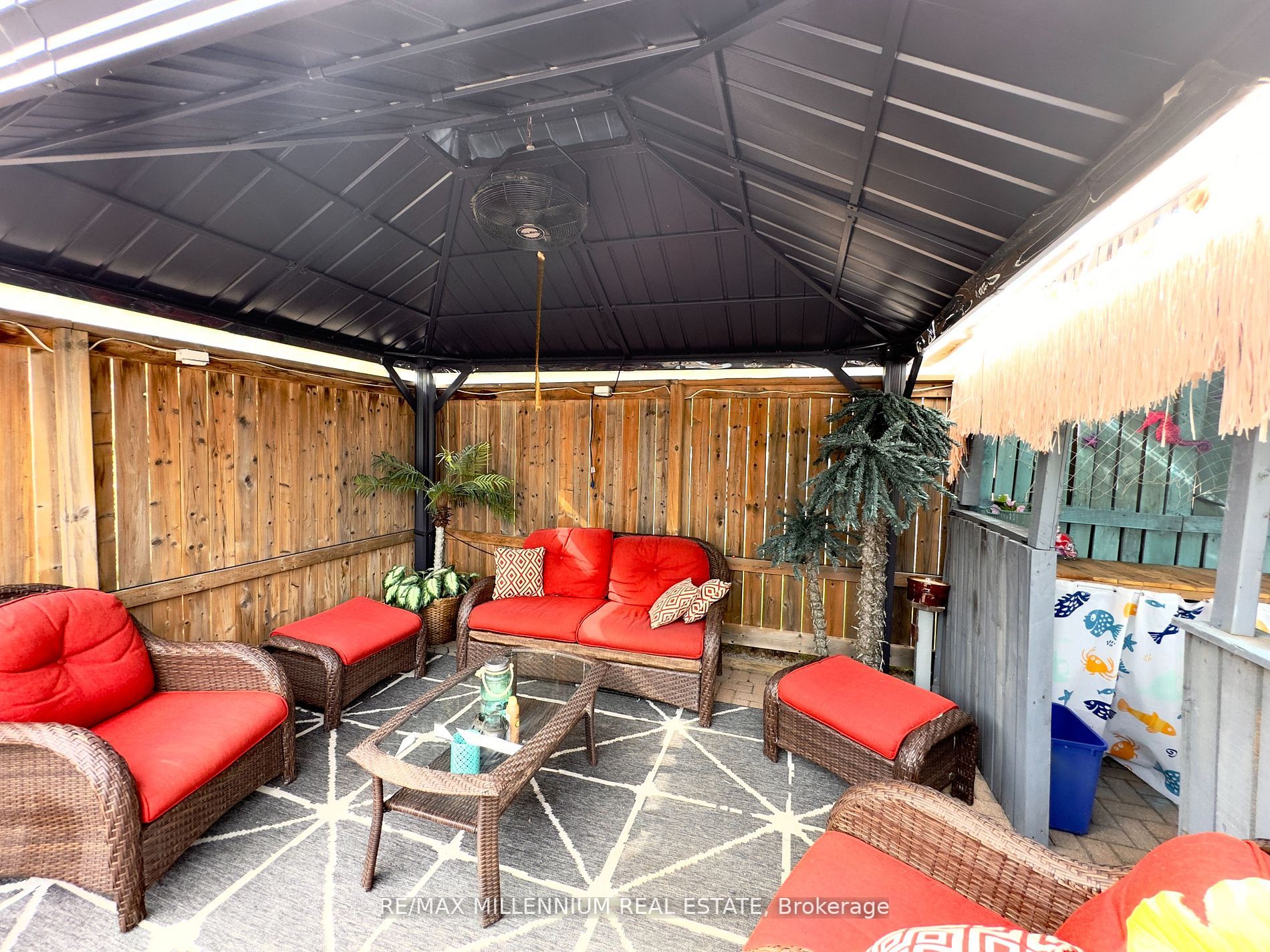 10 Jamieson Cres