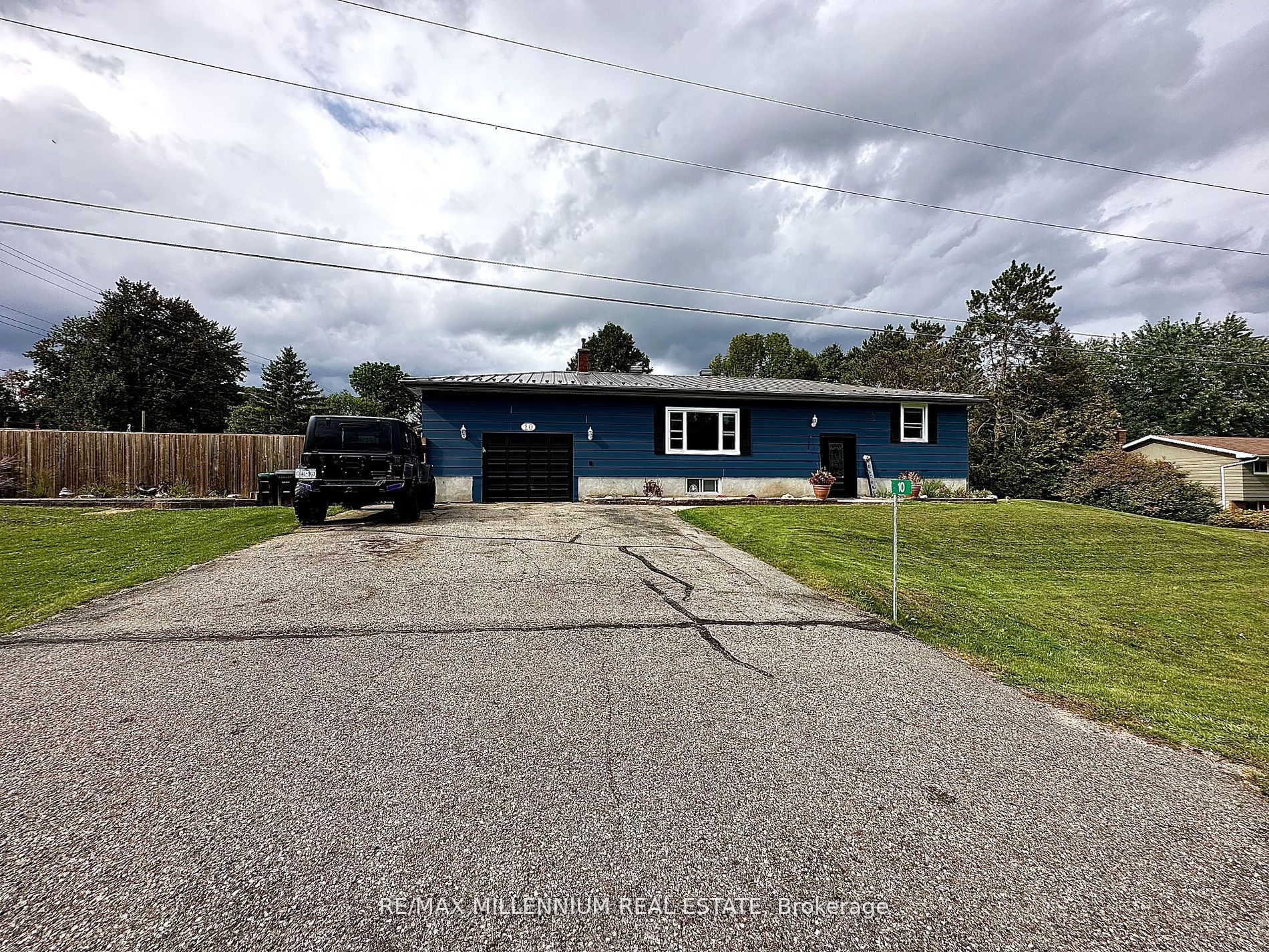 10 Jamieson Cres