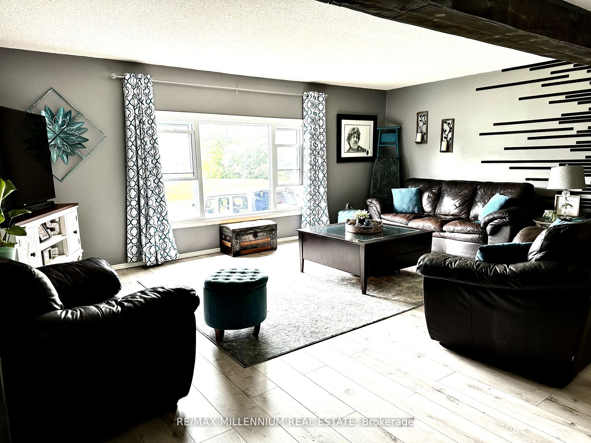 10 Jamieson Cres