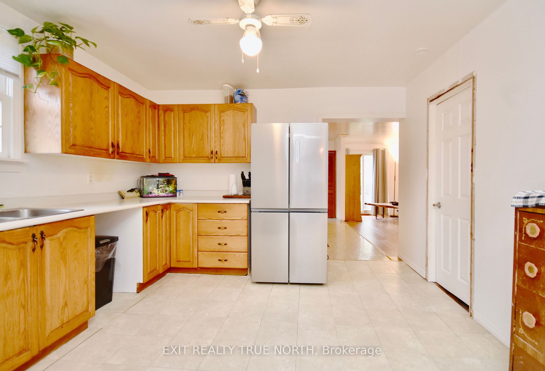 122 Elgin St