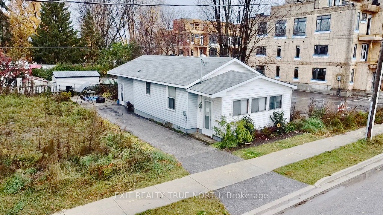 122 Elgin St