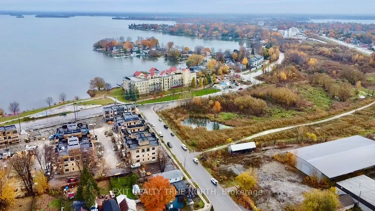 122 Elgin St