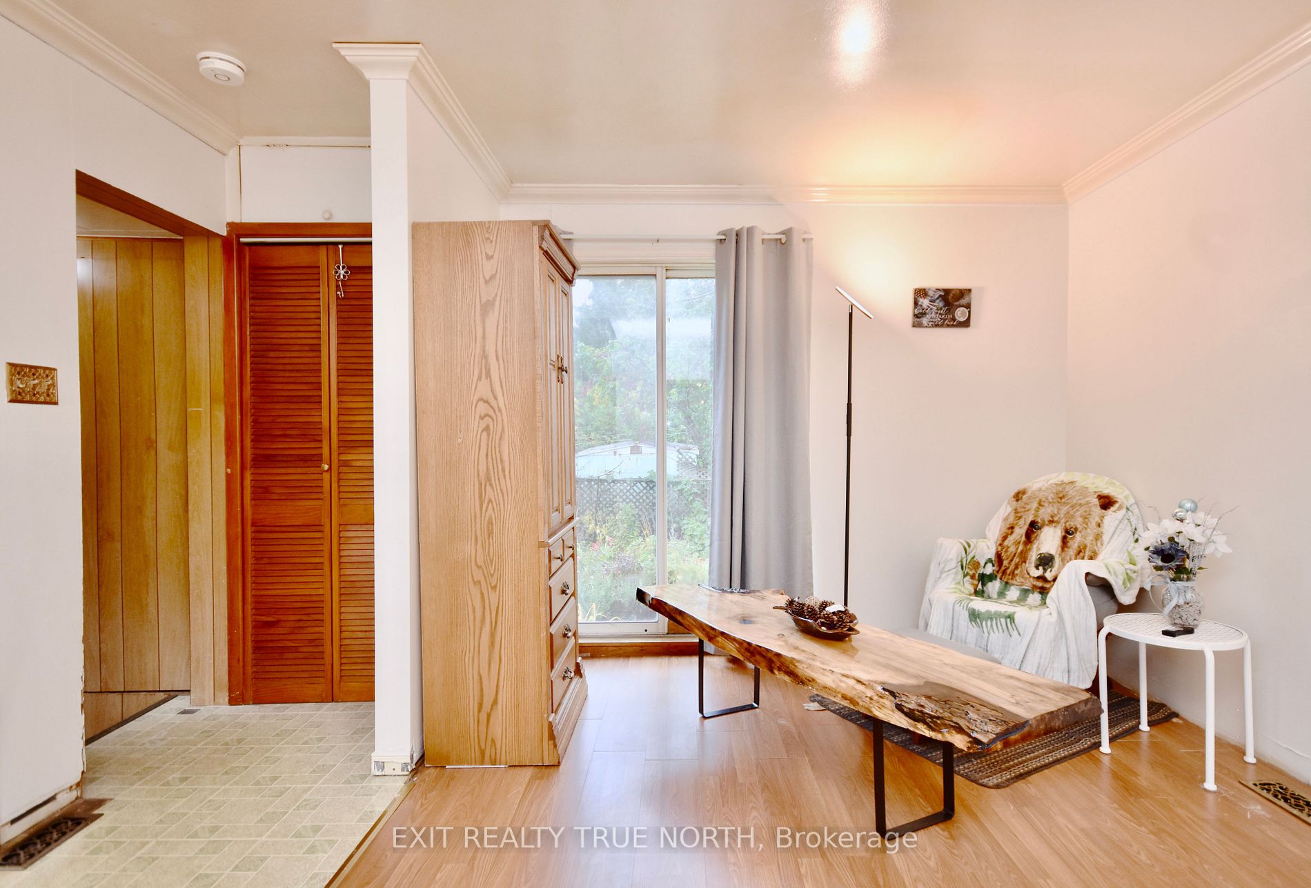 122 Elgin St