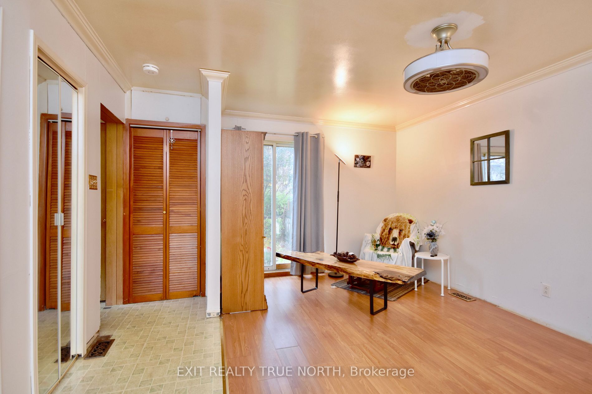 122 Elgin St