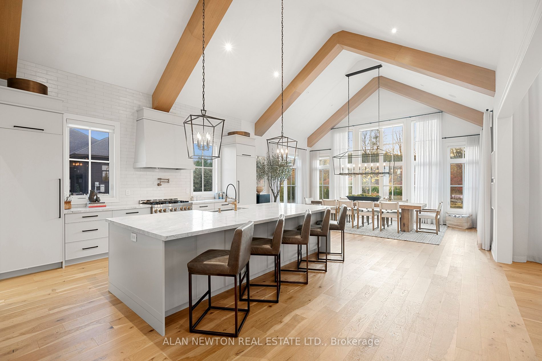 3 Windrose Valley Blvd