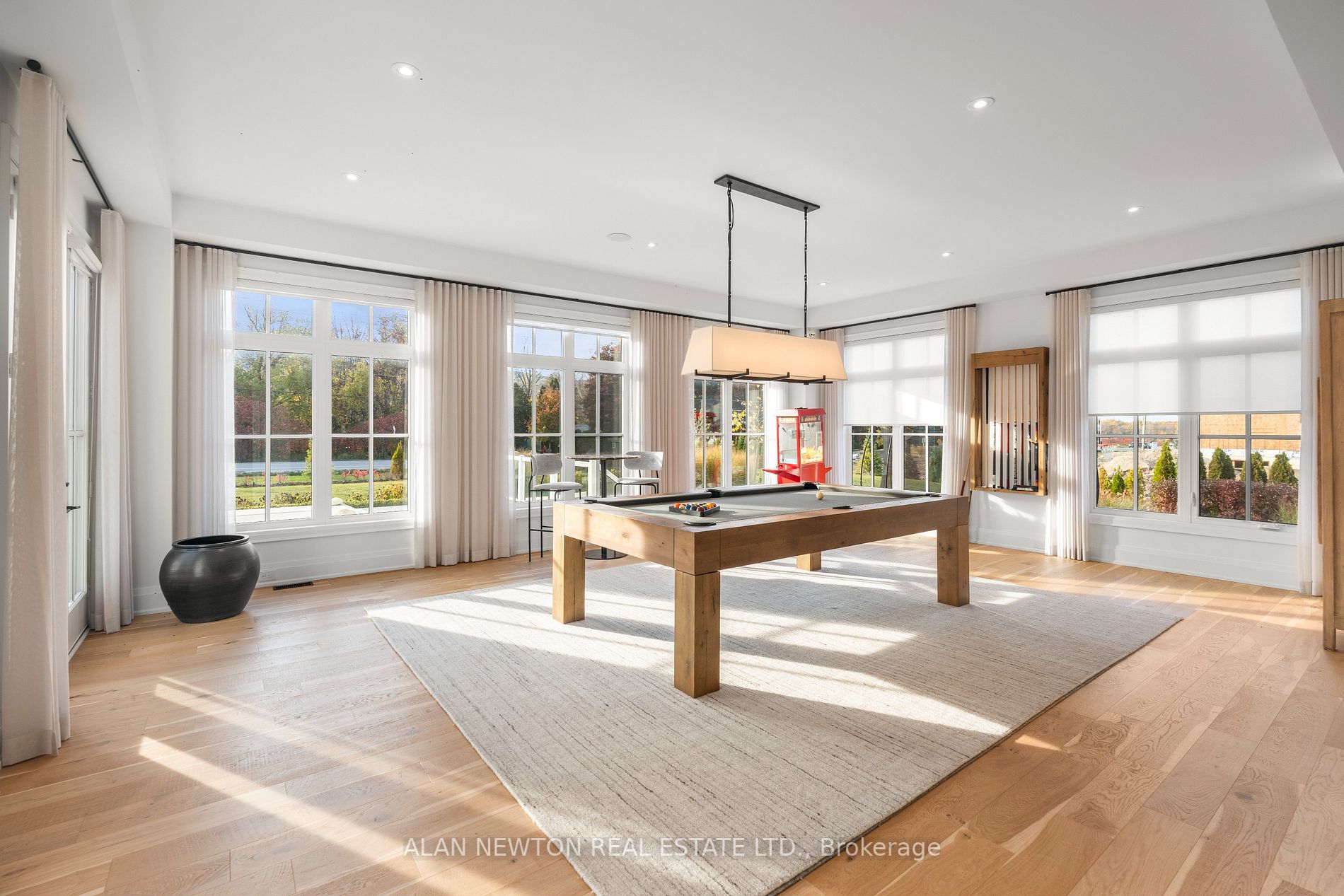 3 Windrose Valley Blvd