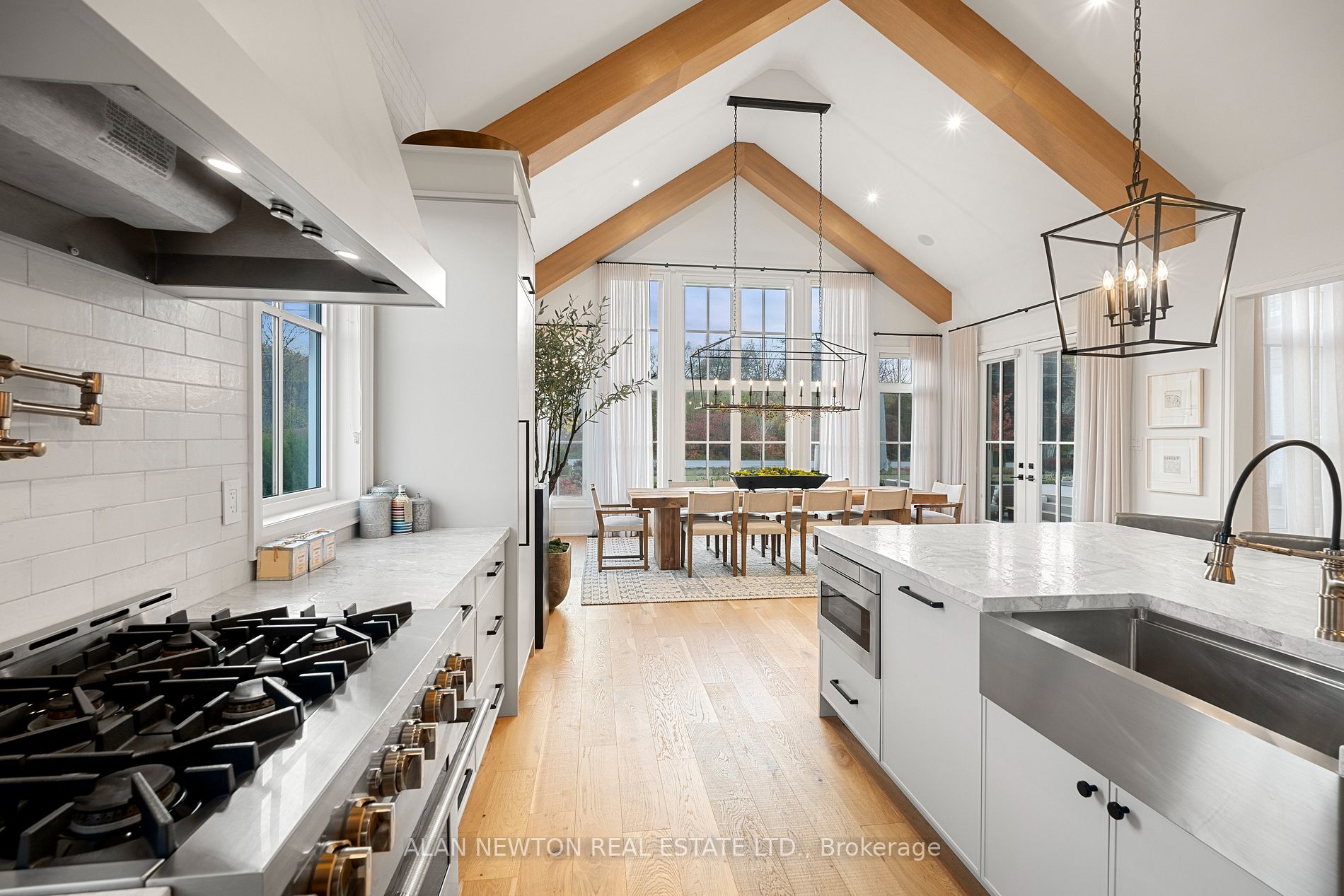 3 Windrose Valley Blvd