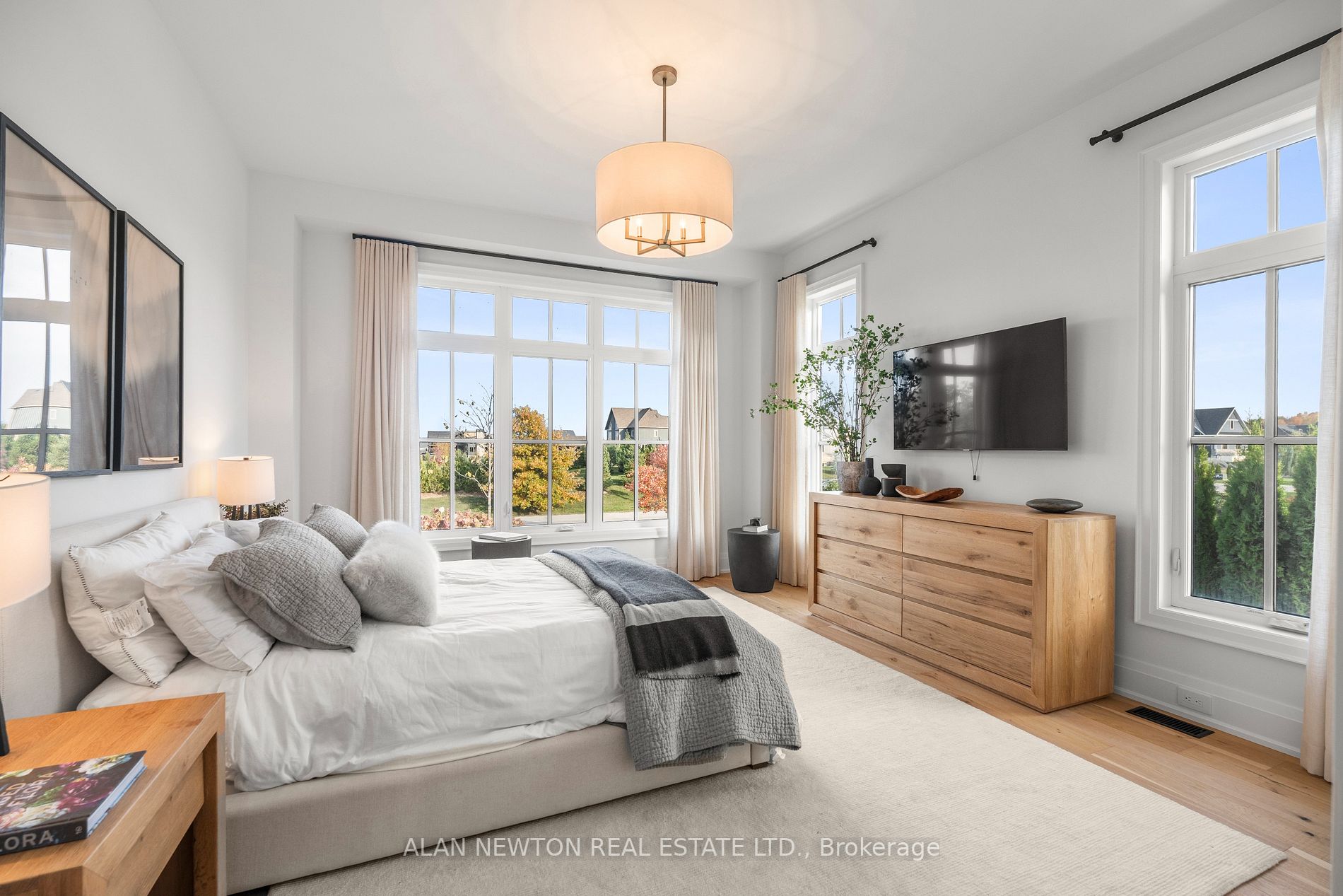 3 Windrose Valley Blvd
