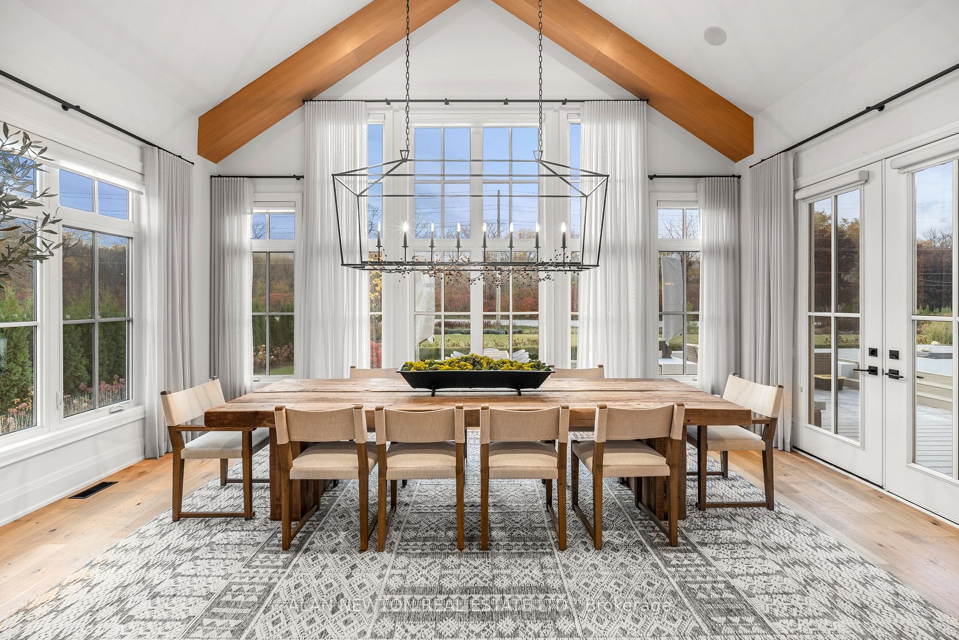 3 Windrose Valley Blvd