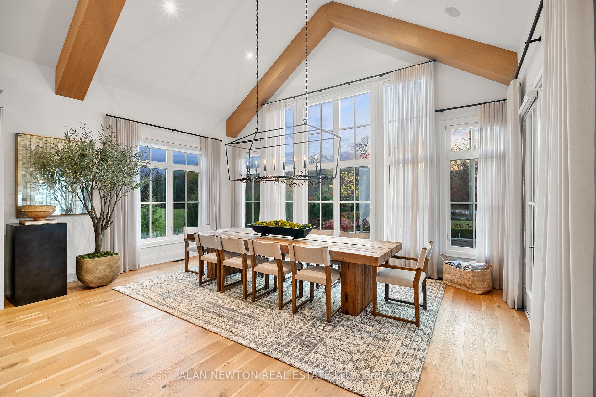 3 Windrose Valley Blvd