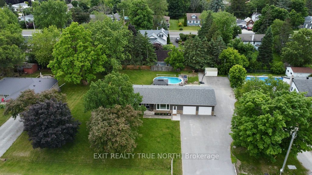 12 Huron St