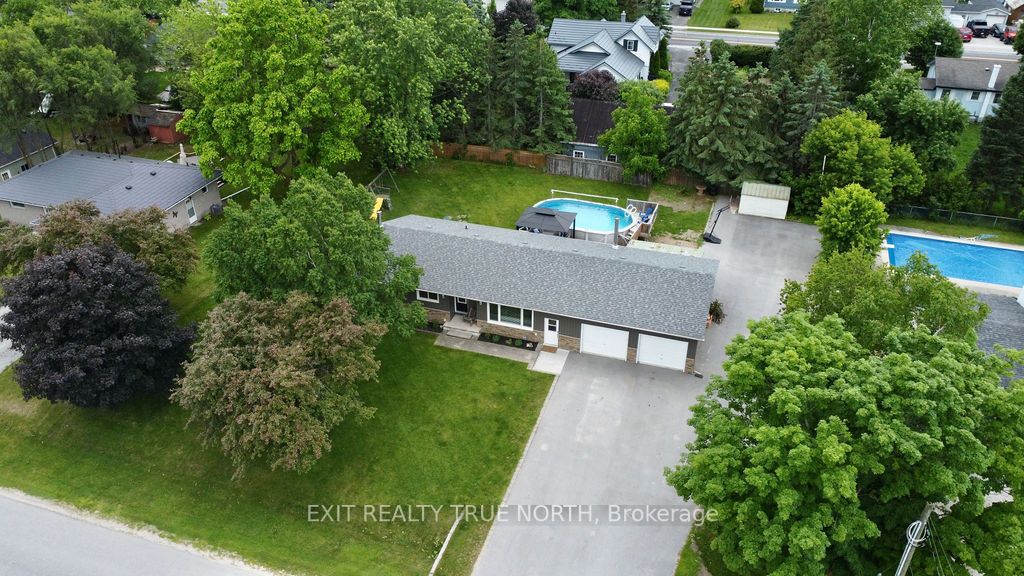 12 Huron St