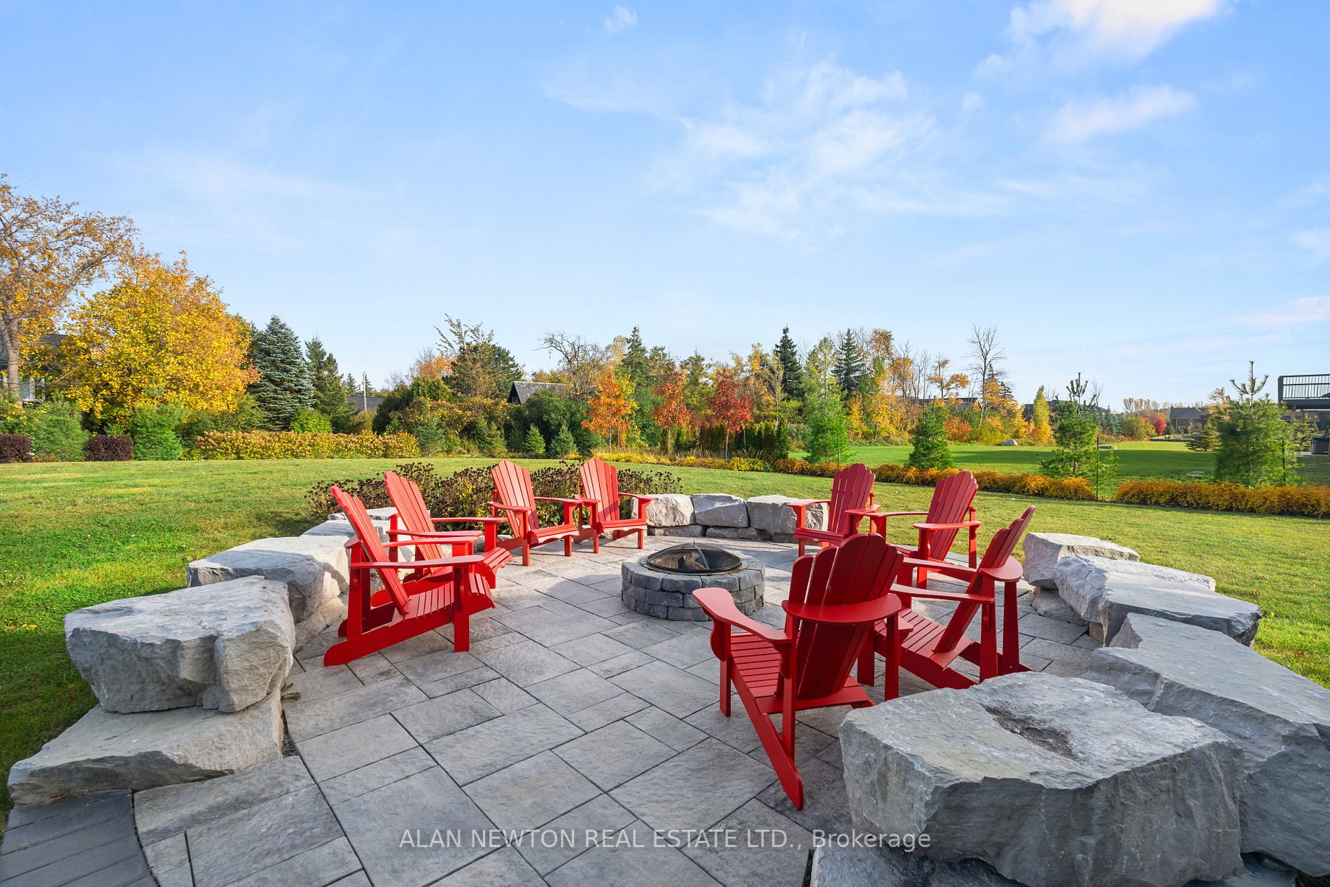 16 Windrose Valley Blvd