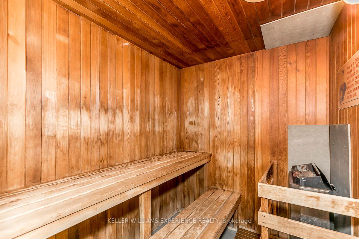 65 Ellen St, #1208