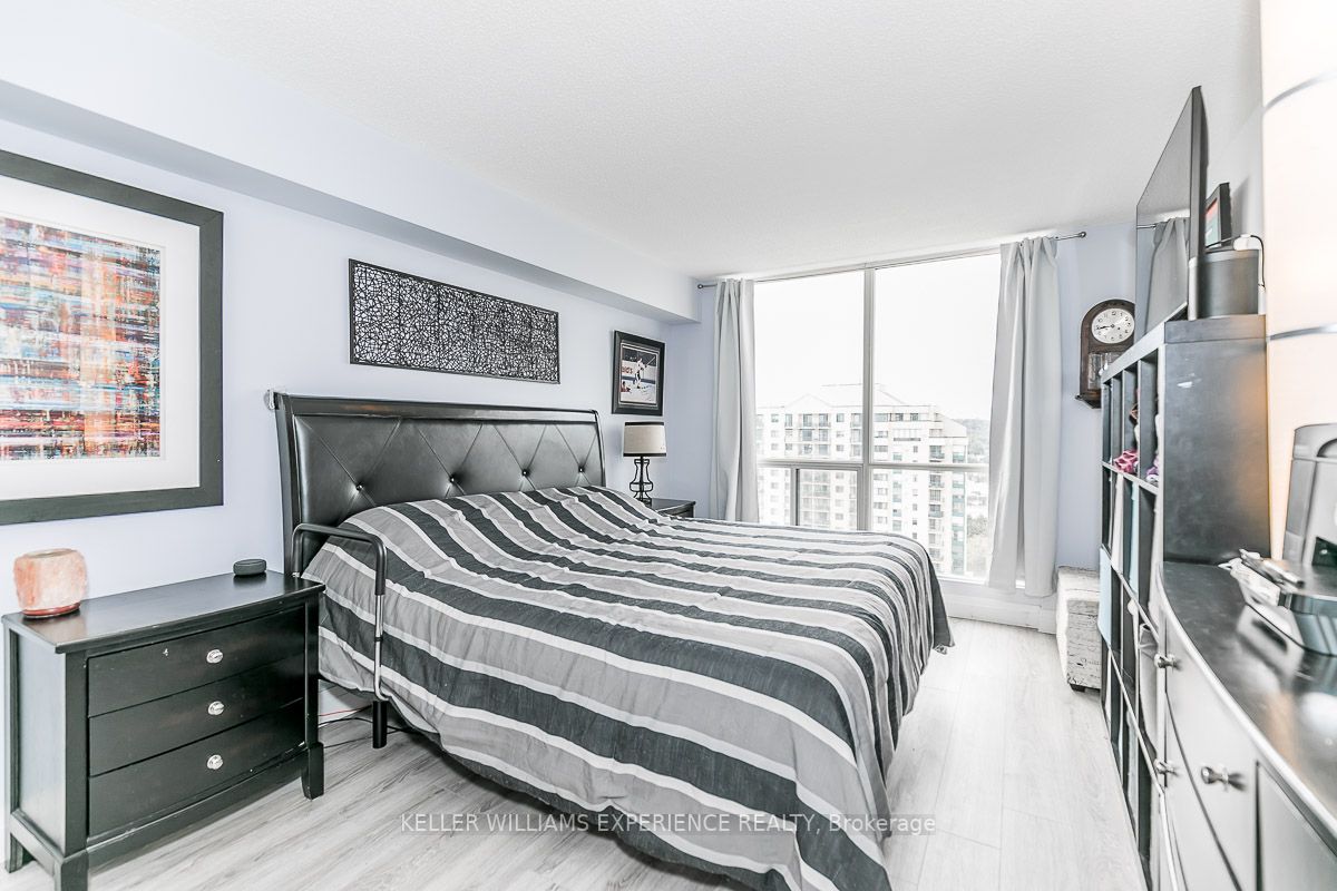 65 Ellen St, #1208