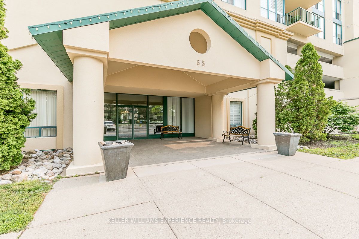 65 Ellen St, #1208