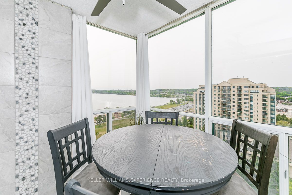 65 Ellen St, #1208