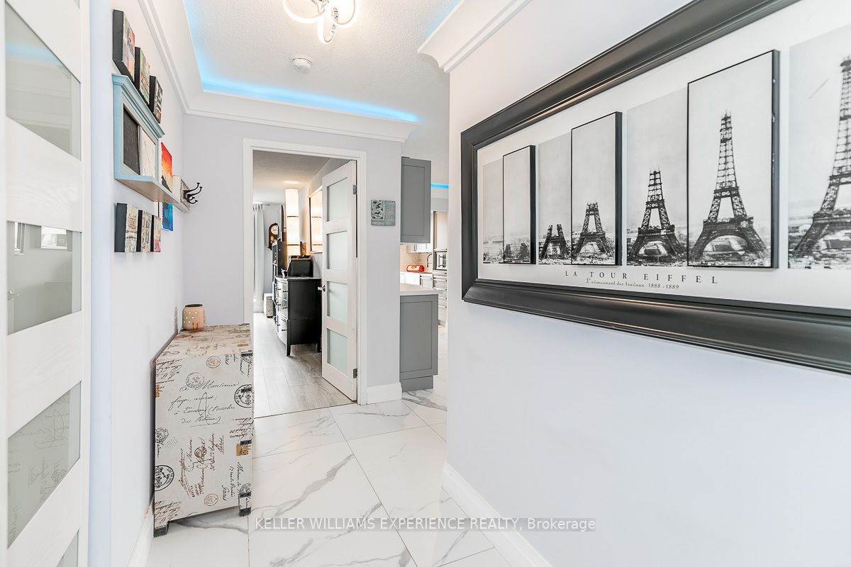 65 Ellen St, #1208