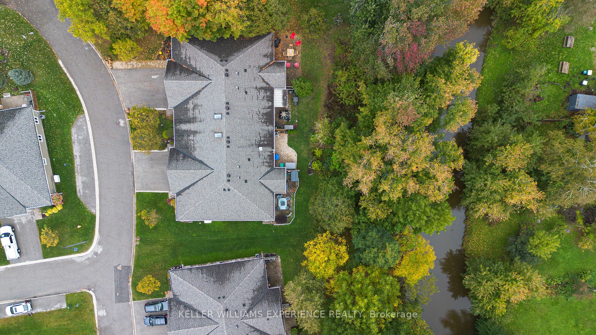 7 Riverwalk Dr