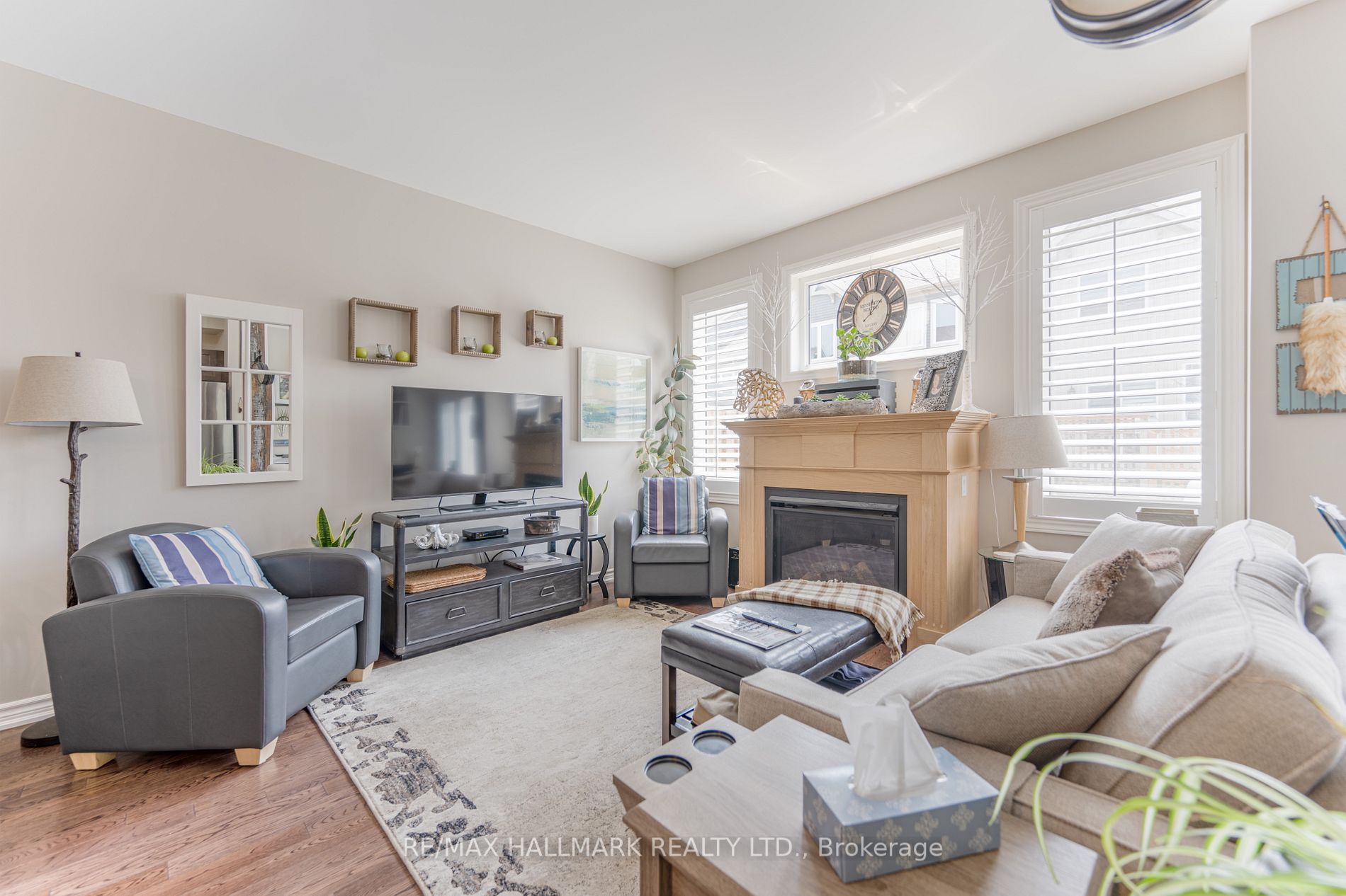 44 Greaves Ave