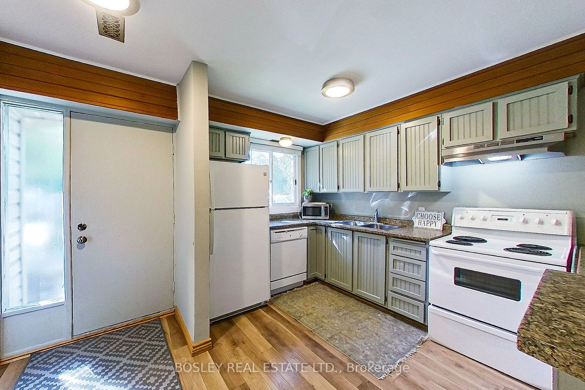 124 Escarpment Cres, #124