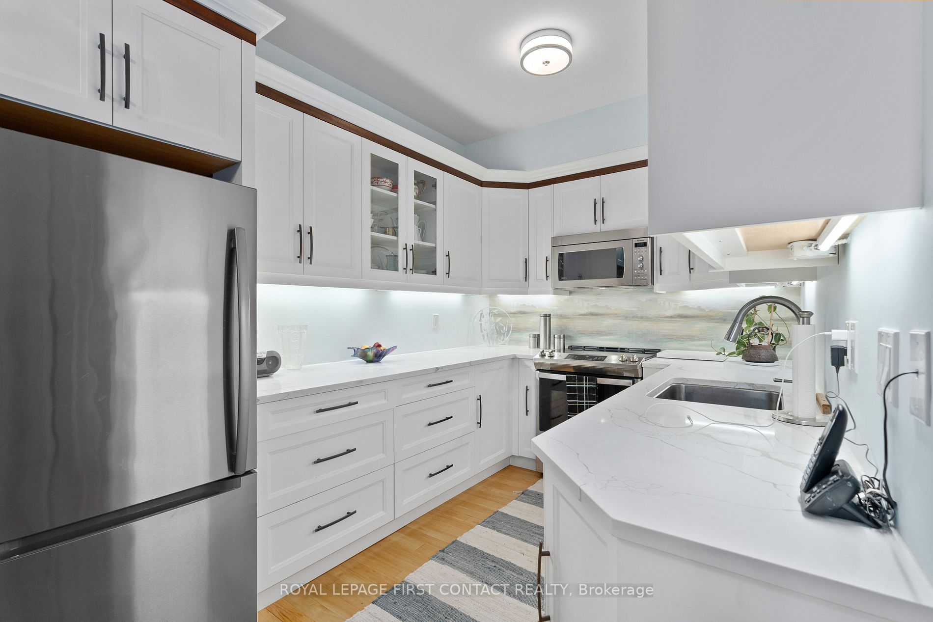 200 Collier St, #104