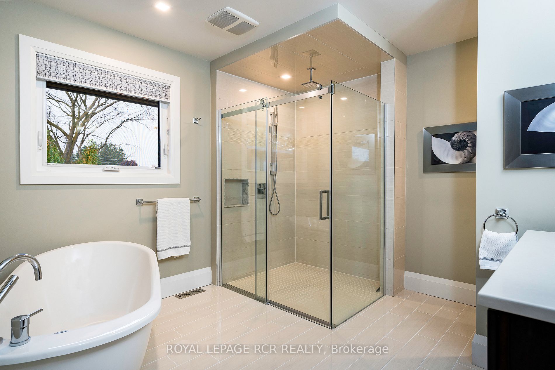 21 Golfview Dr