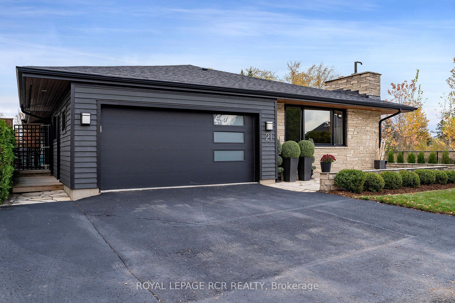21 Golfview Dr
