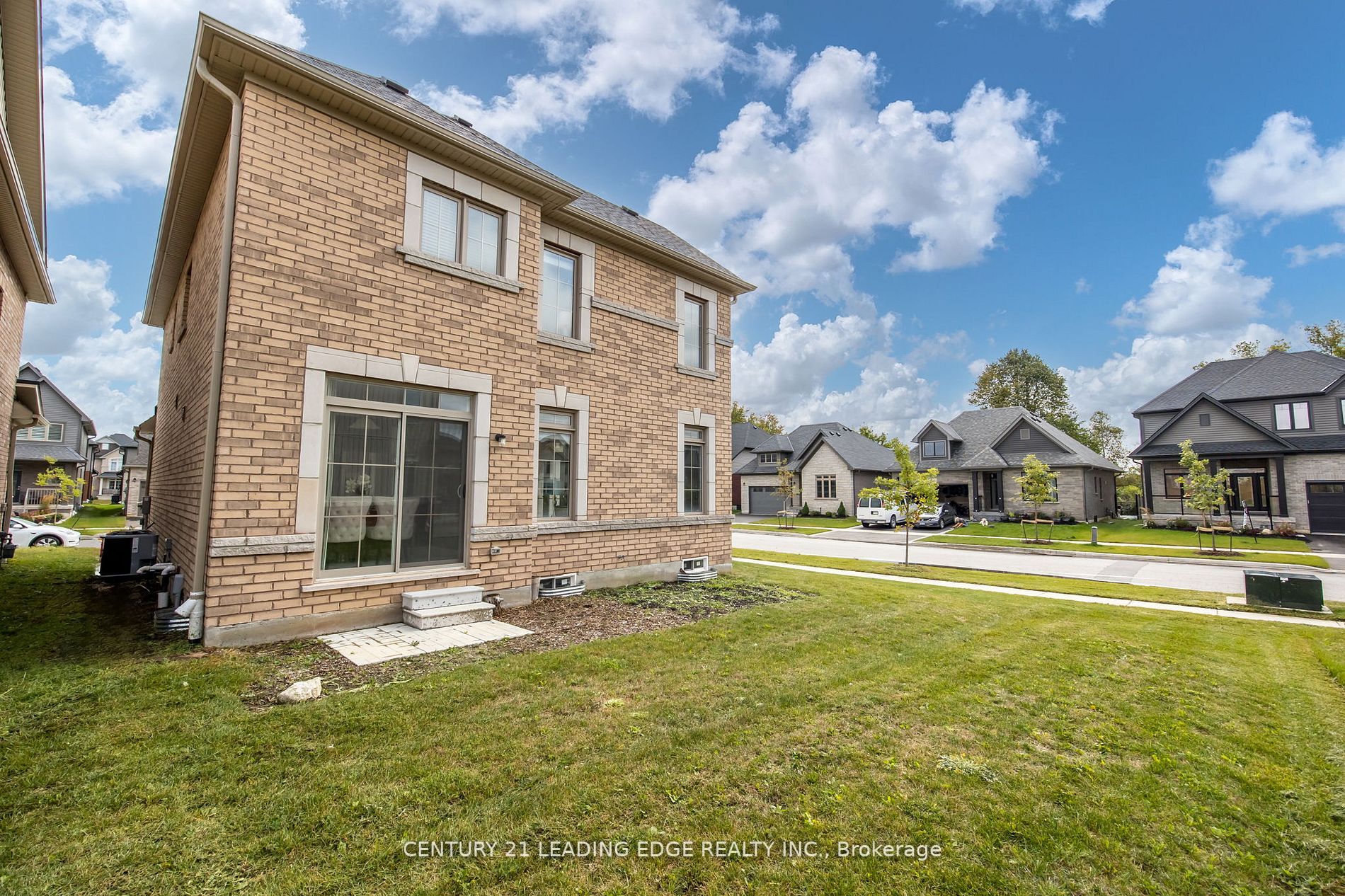 71 Kirby Ave
