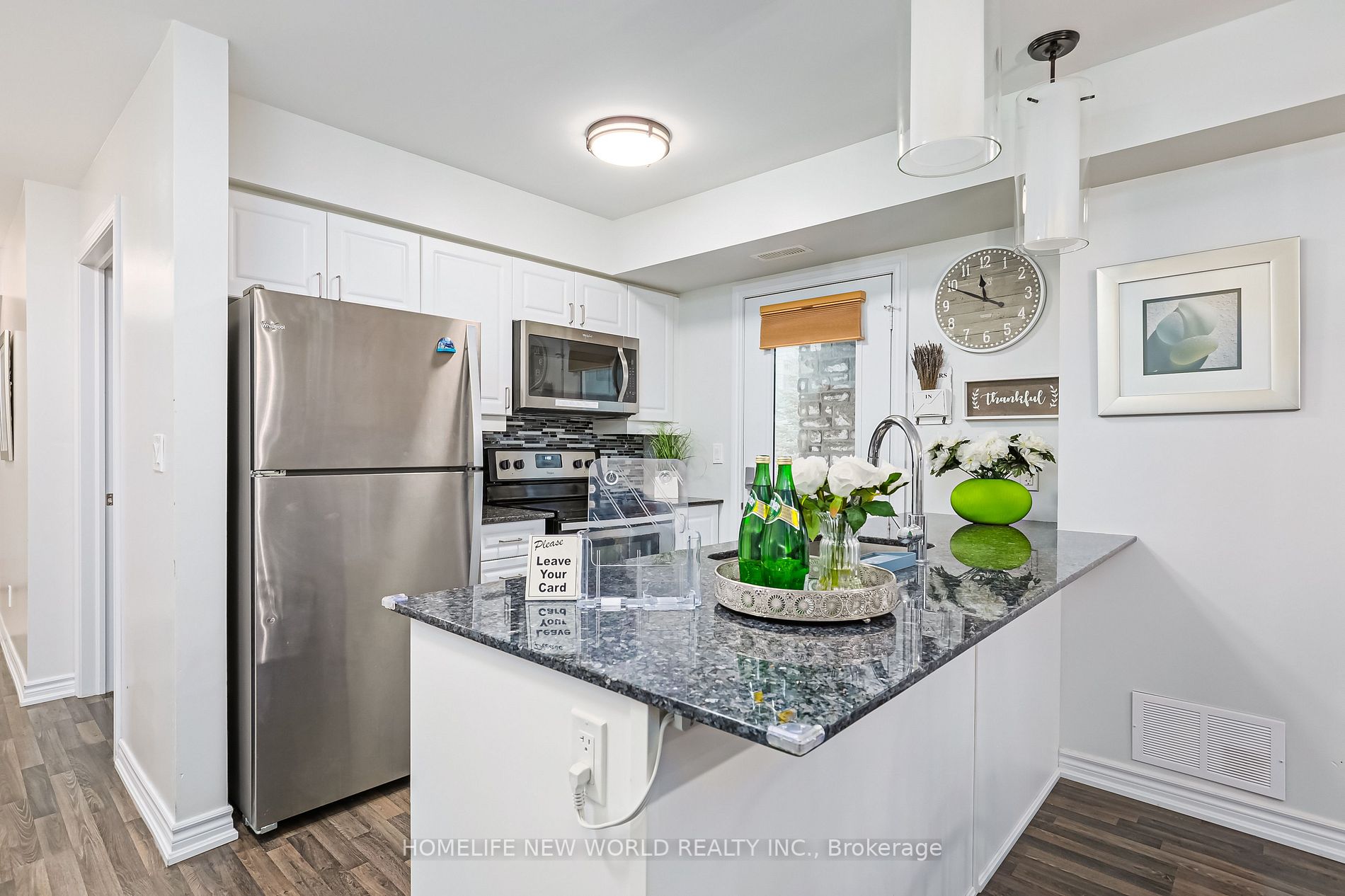 5 Anchorage Cres, #101