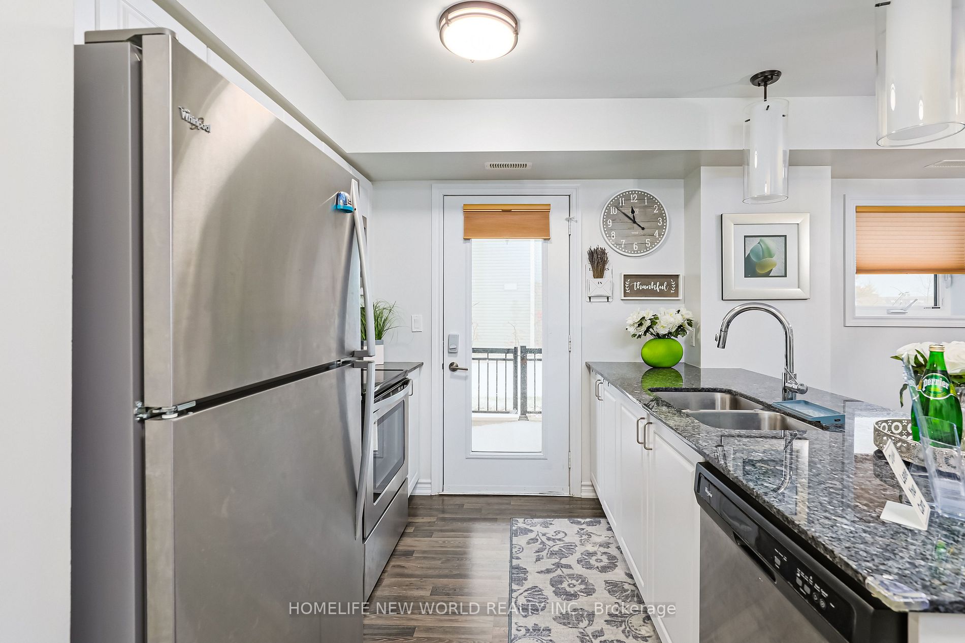 5 Anchorage Cres, #101
