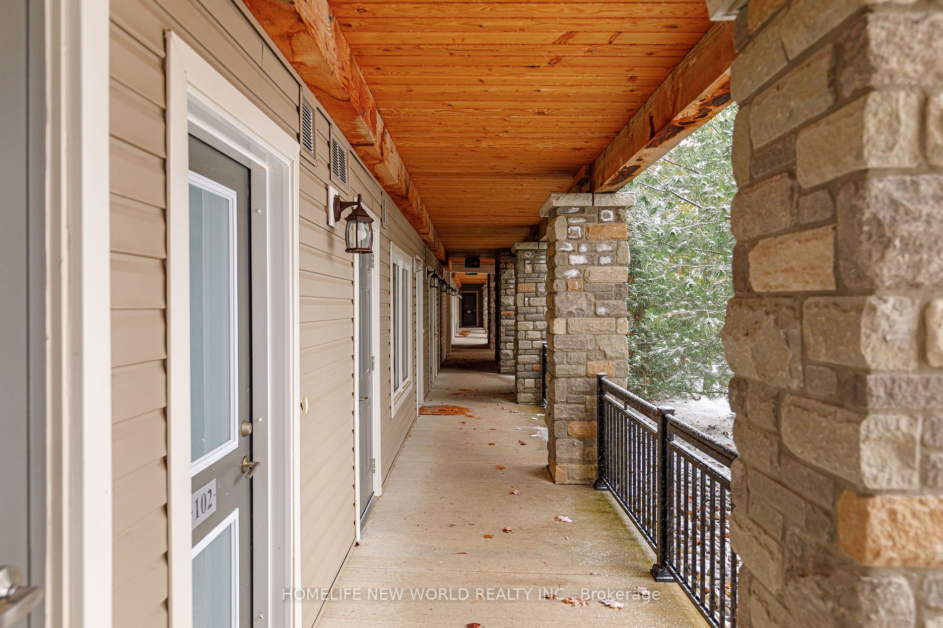 5 Anchorage Cres, #101