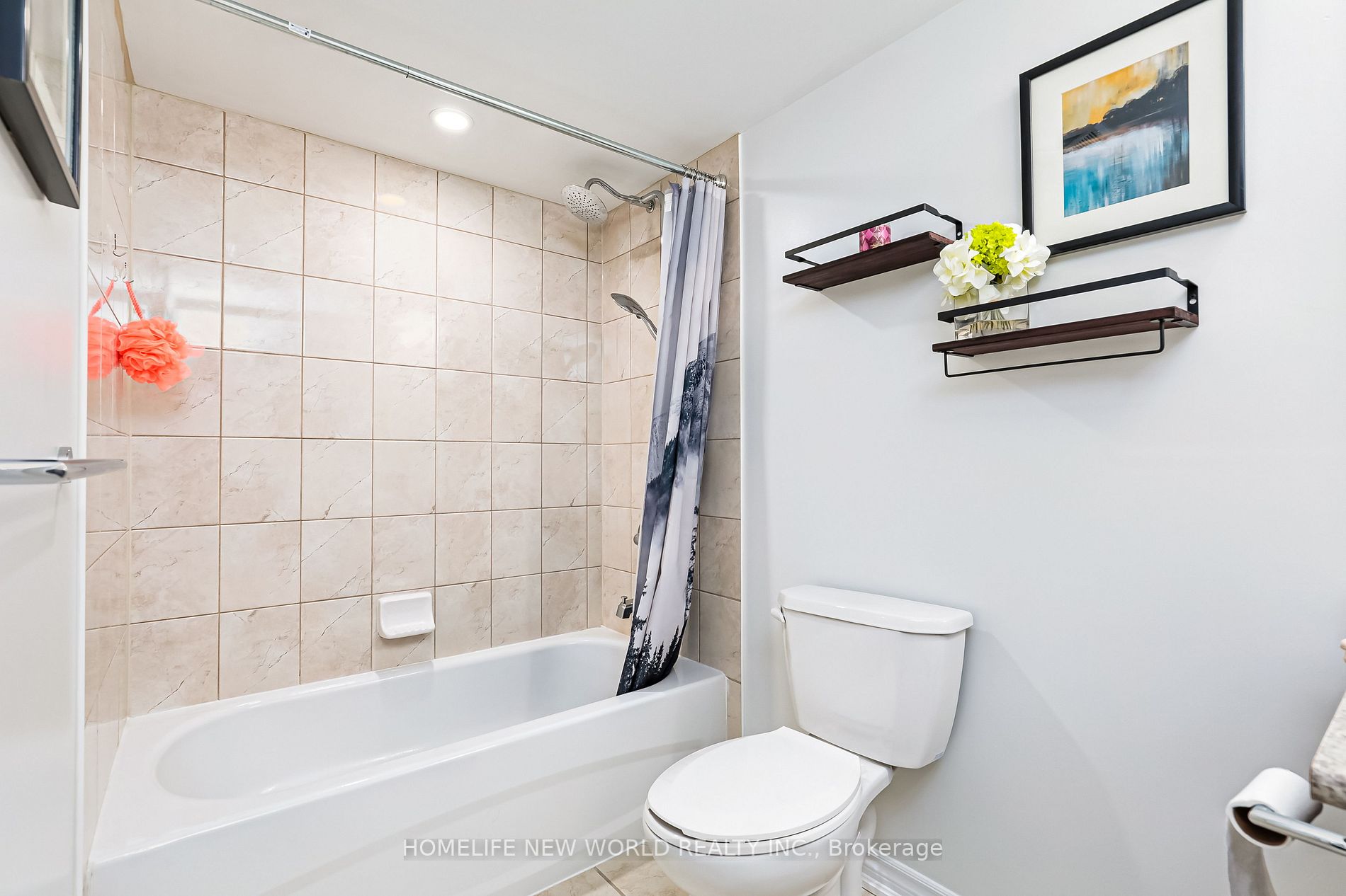 5 Anchorage Cres, #101