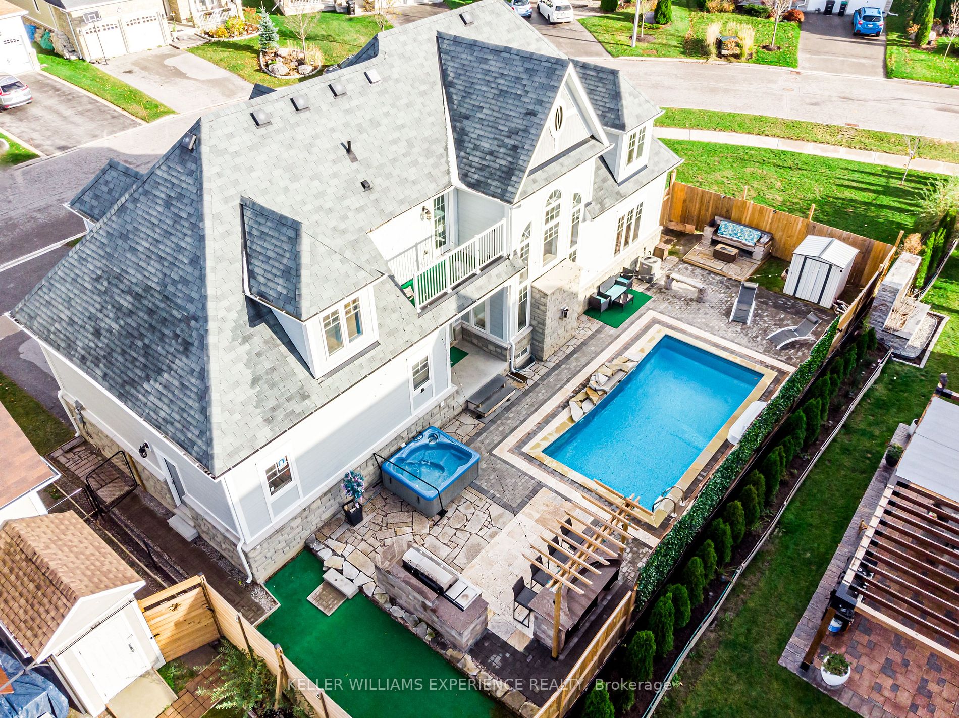 61 Riverwalk Place