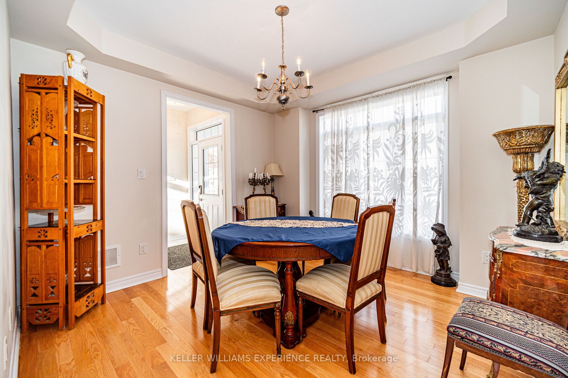 61 Riverwalk Place