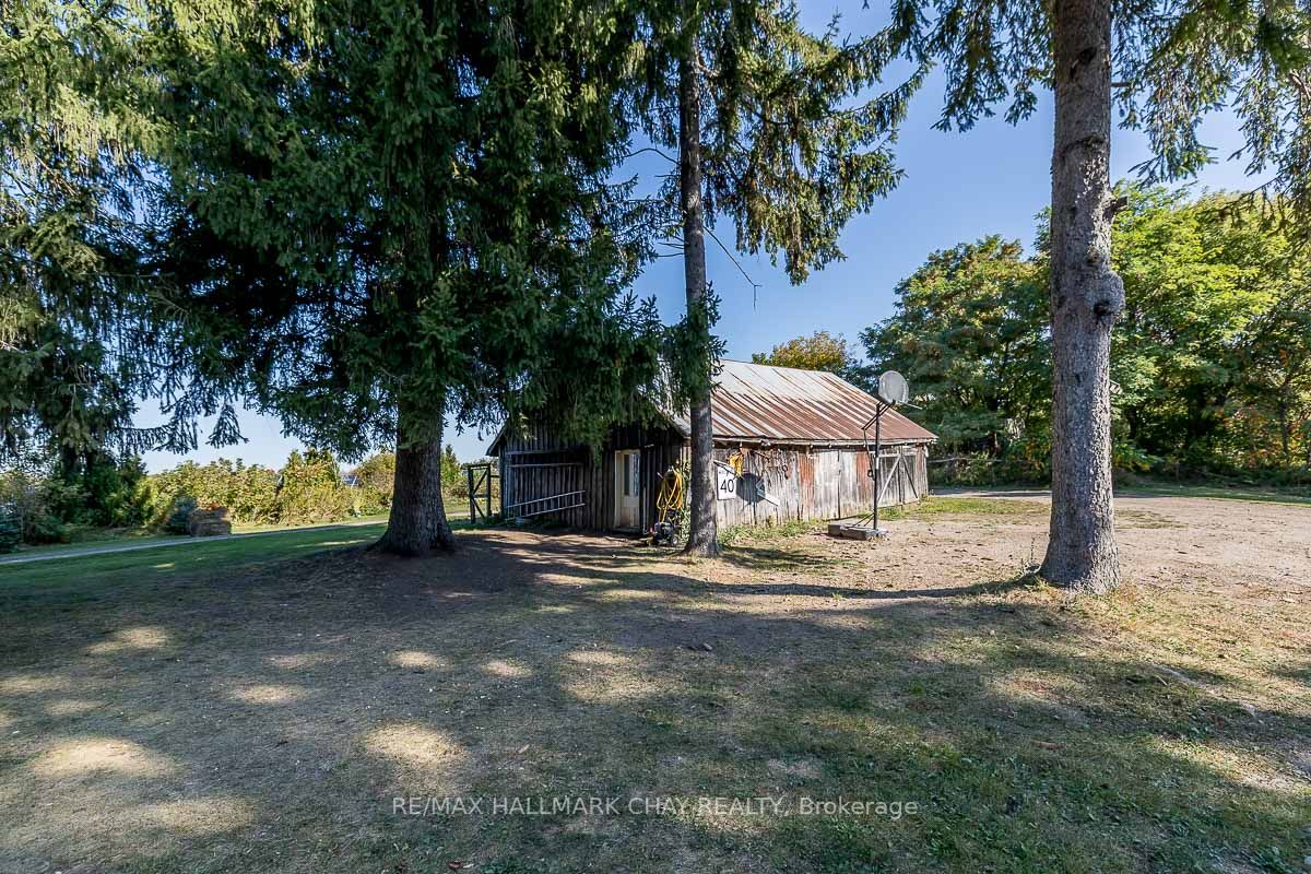 2524 Highway 11 S