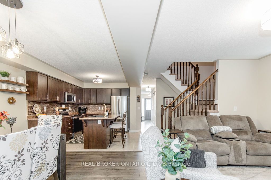 74 Pearl Dr