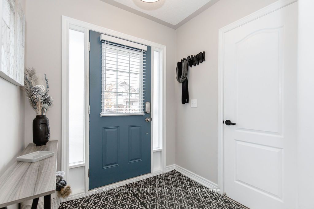 74 Pearl Dr
