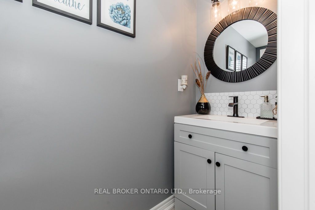 74 Pearl Dr