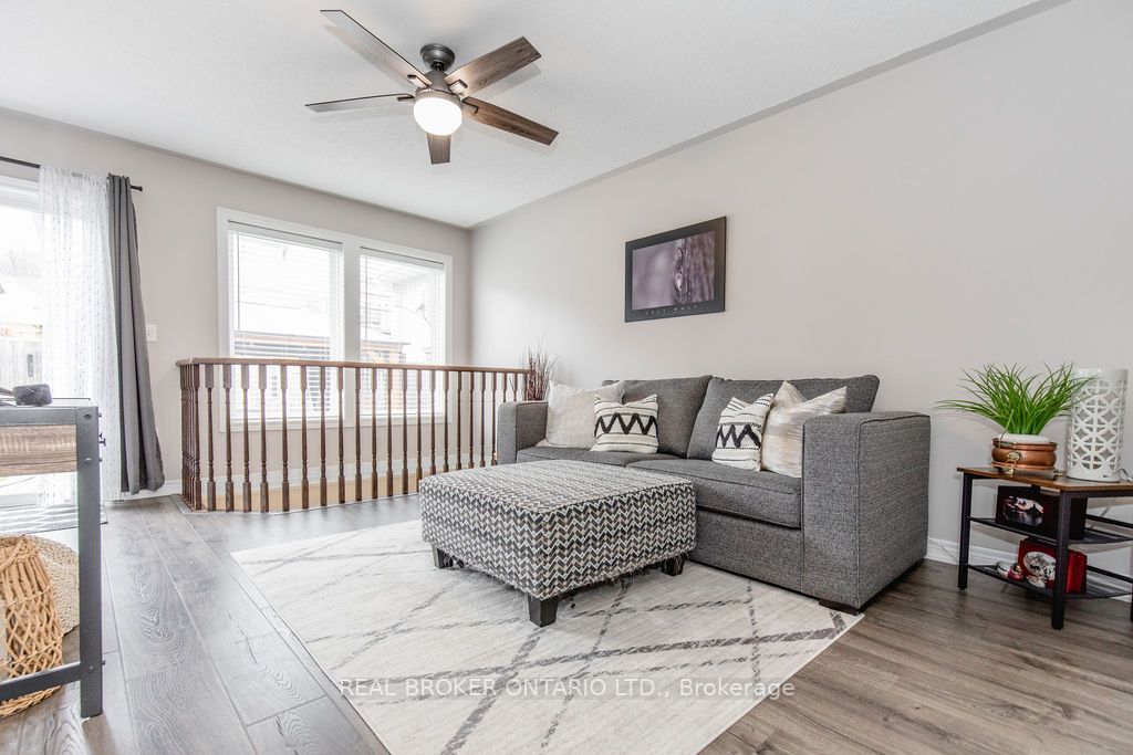 74 Pearl Dr