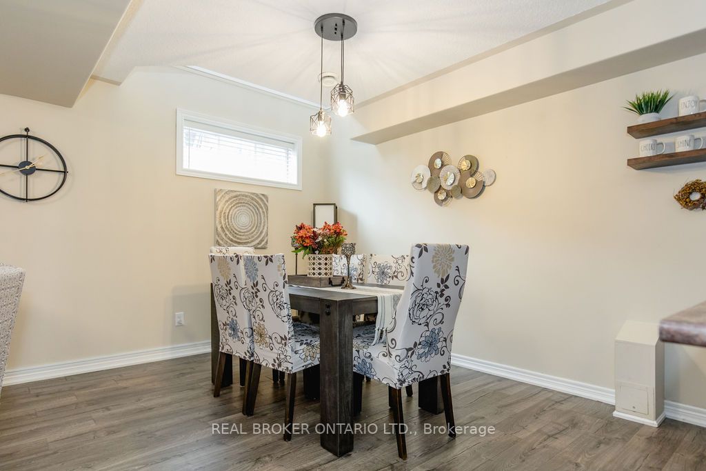 74 Pearl Dr